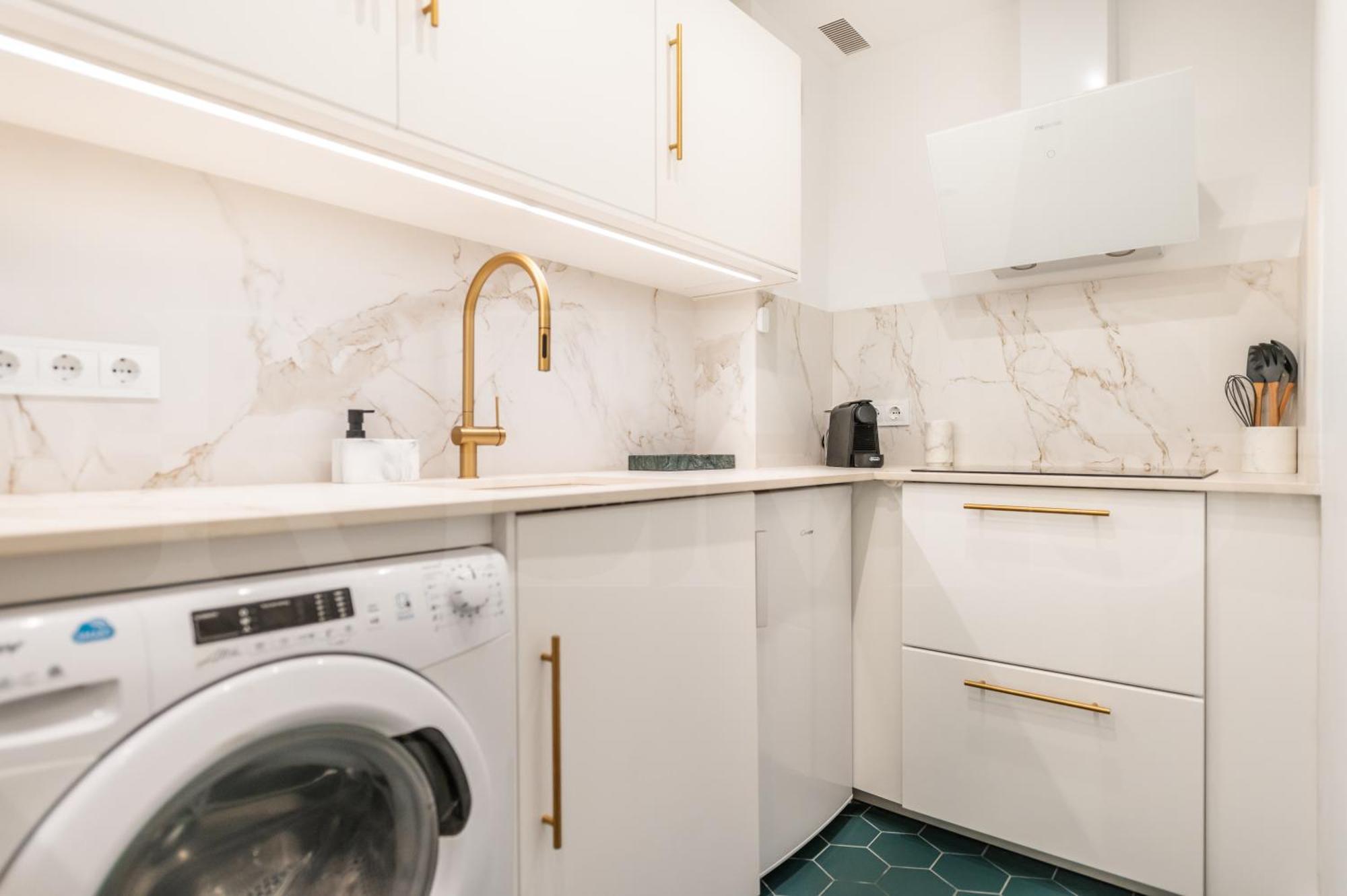Glamorous Flat In The Heart Of Malaga By Rems Exterior photo