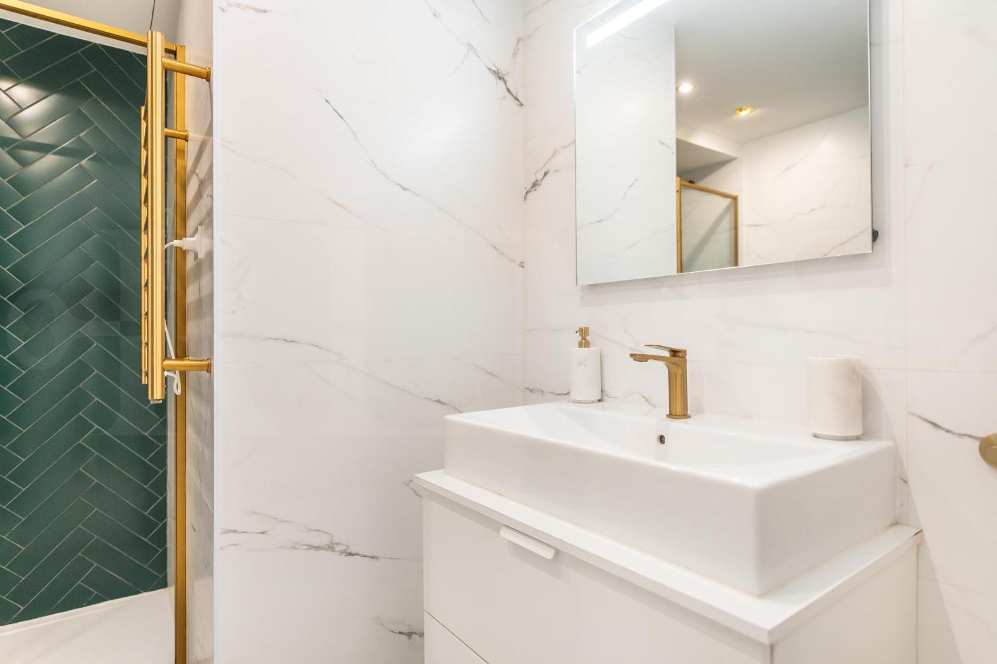 Glamorous Flat In The Heart Of Malaga By Rems Exterior photo